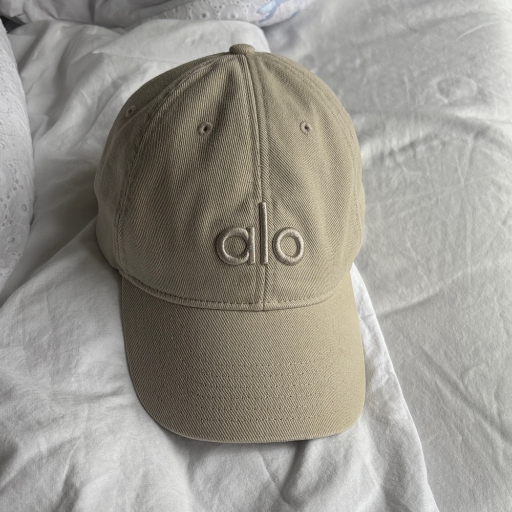 Alo washed off duty Cap